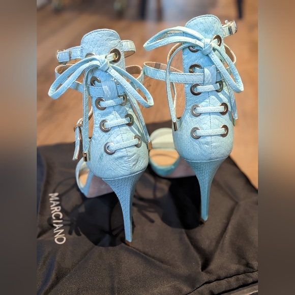 Marciano light blue size 7 Sandals 4" heel - Picture 2 of 7
